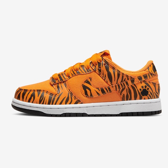 Nike Little kids Dunk Low Tiger Stripes - Picture 2 of 7